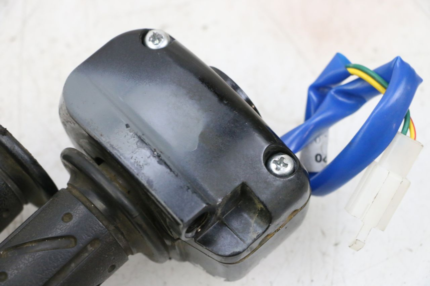 photo de COMMODO DROIT KYMCO AGILITY 4T 50 (2018 - 2022) - Autre angle de vue