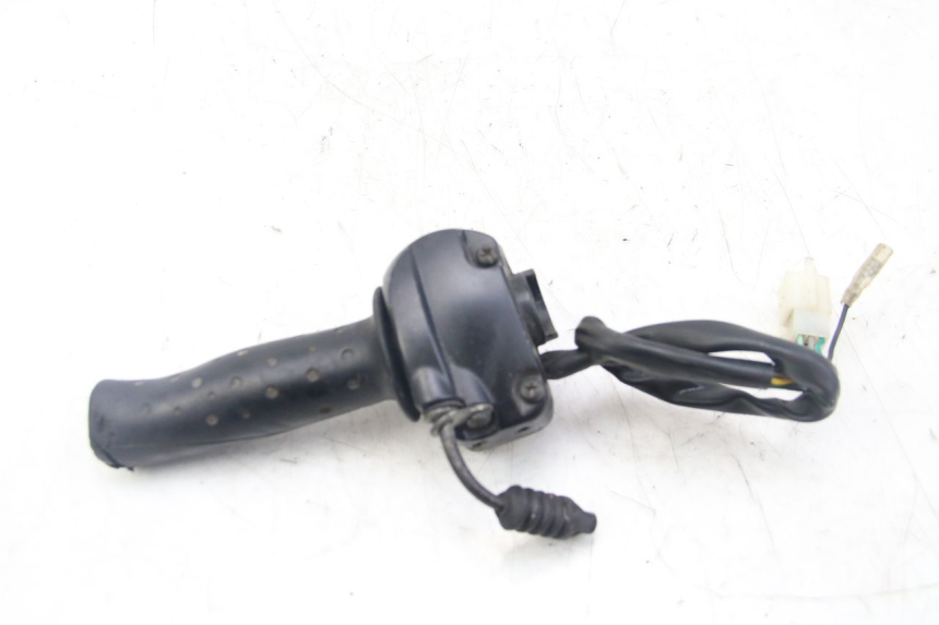 photo de COMMODO DROIT PGO BIG MAX 50 (2001 - 2009)