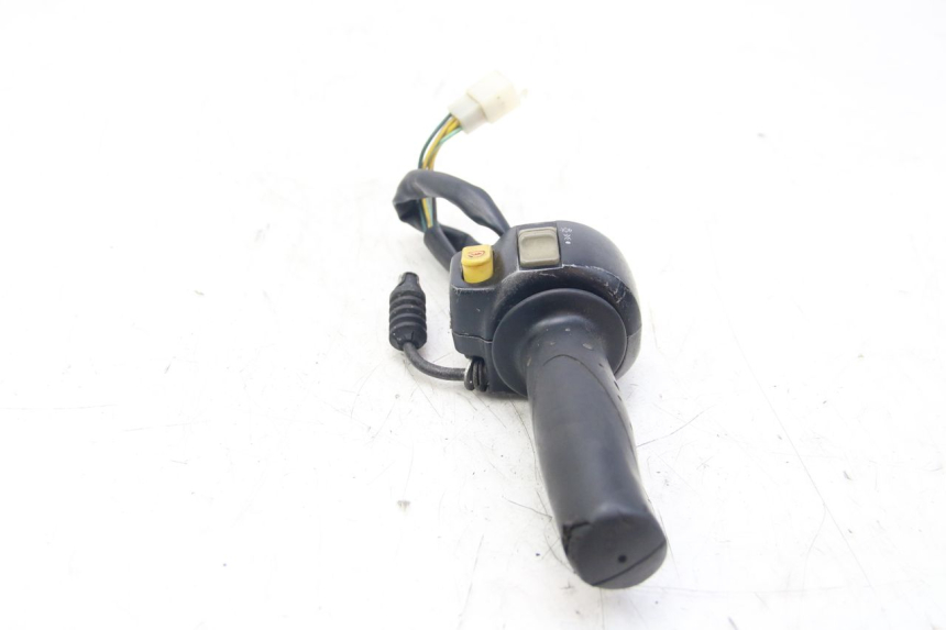 photo de COMMODO DROIT PGO BIG MAX 50 (2001 - 2009)