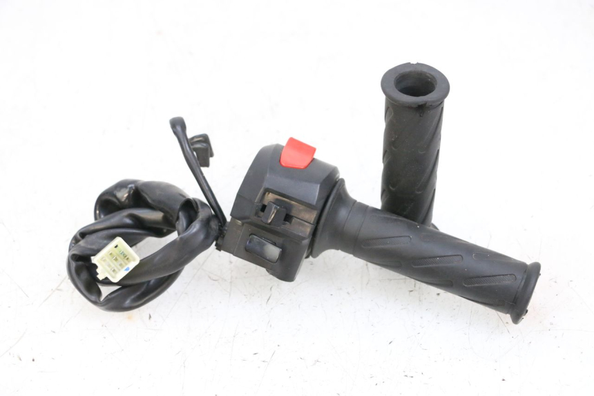 photo de COMMODO DROIT MAG POWER BOMBERS 4T 50 (2016 - 2026) - Vue principale