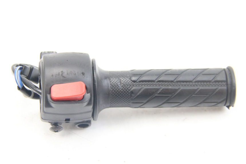 photo de COMMODO DROIT MBK BOOSTER NEXT GENERATION 50 (2004 - 2007)