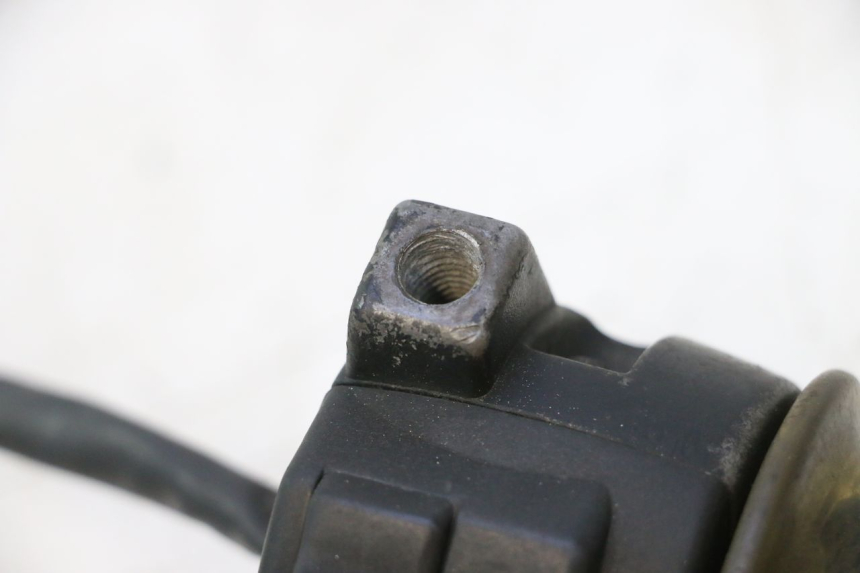 photo de COMMODO DROIT MBK BOOSTER ROCKET 50 (1995 - 1998) - Points de fixation