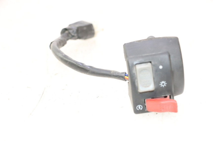 photo de COMMODO DROIT MBK BOOSTER SPIRIT 50 (1999 - 2003) - Vue principale