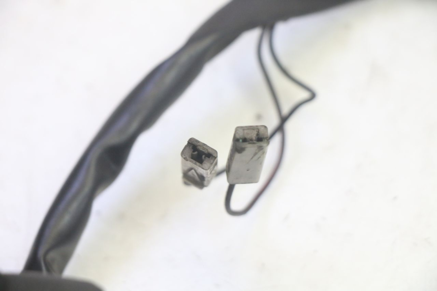 photo de COMMODO DROIT SUZUKI BURGMAN EXECUTIVE ABS 650 (2006 - 2012) - Points de fixation