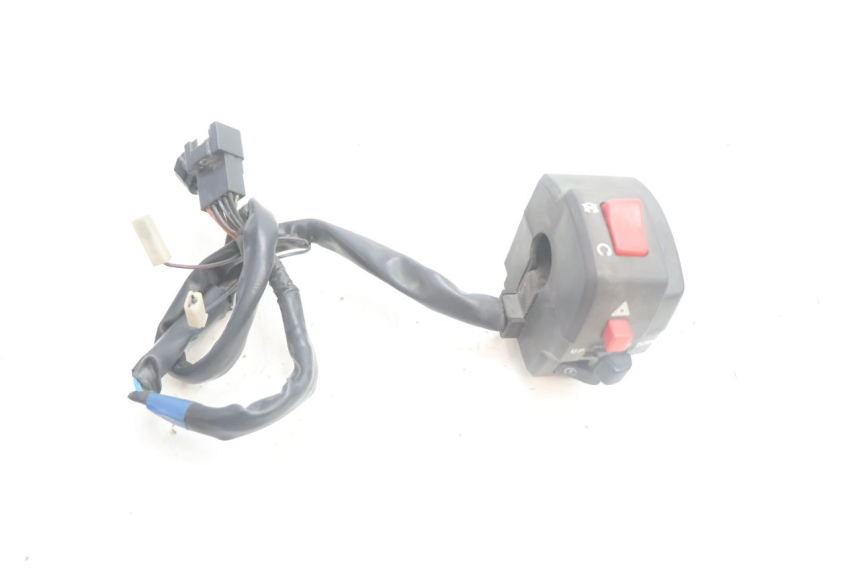 photo de COMMODO DROIT SUZUKI BURGMAN EXECUTIVE ABS 650 (2006 - 2012) - Zoom état d’usage