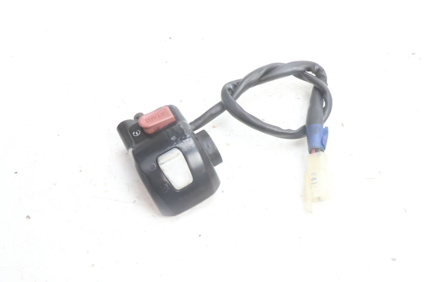 photo de COMMODO DROIT YAMAHA BW'S BWS 125 (2010 - 2013) - Autre angle de vue