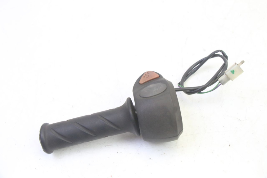 photo de COMMODO DROIT PEUGEOT CITYSTAR 50 (2013 - 2017)