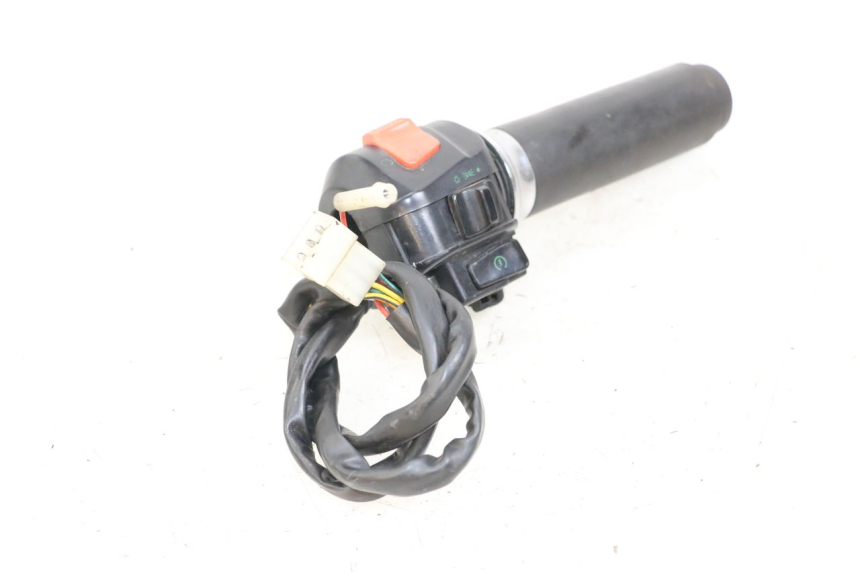 photo de COMMODO DROIT APRILIA CLASSIC 125 (1995 - 2001) - État de surface