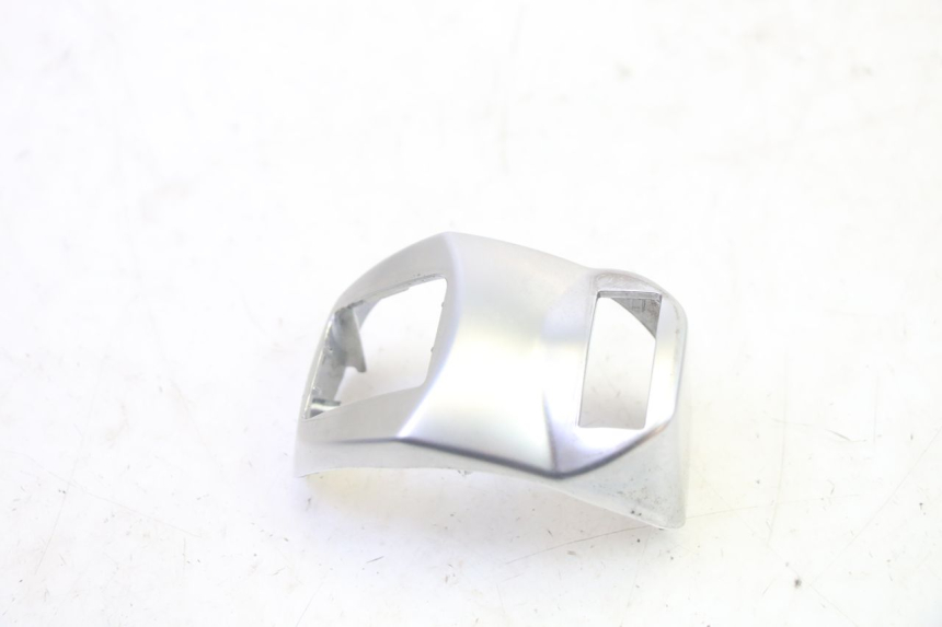 photo de COMMODO DROIT PEUGEOT DJANGO 4T 50 (2014 - 2019) - Détail de la pièce