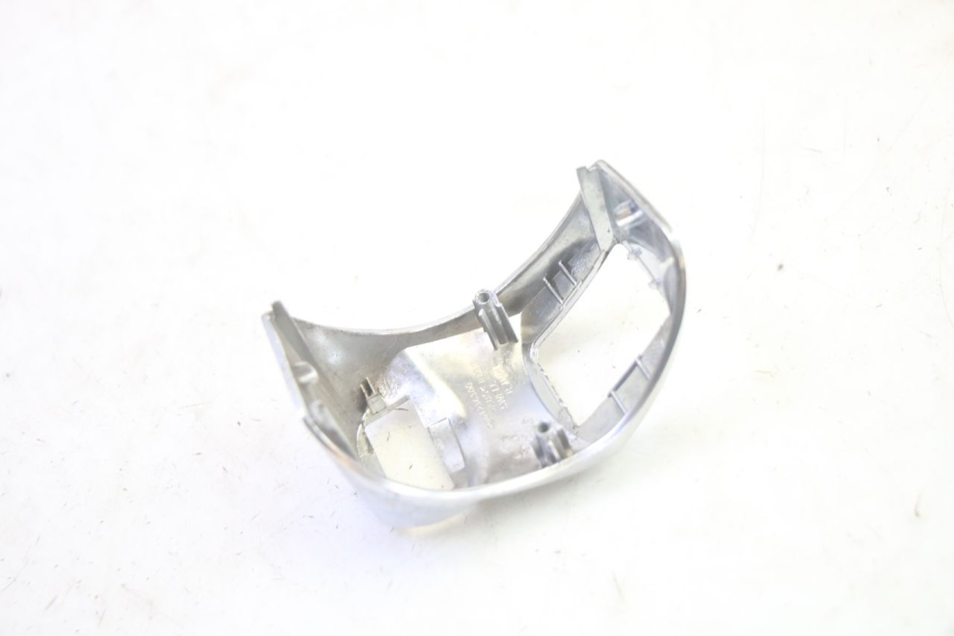 photo de COMMODO DROIT PEUGEOT DJANGO 4T 50 (2014 - 2019) - Gros plan technique