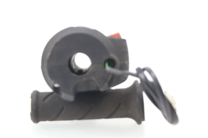 photo de COMMODO DROIT PEUGEOT ELYSTAR 50 (2002 - 2014)