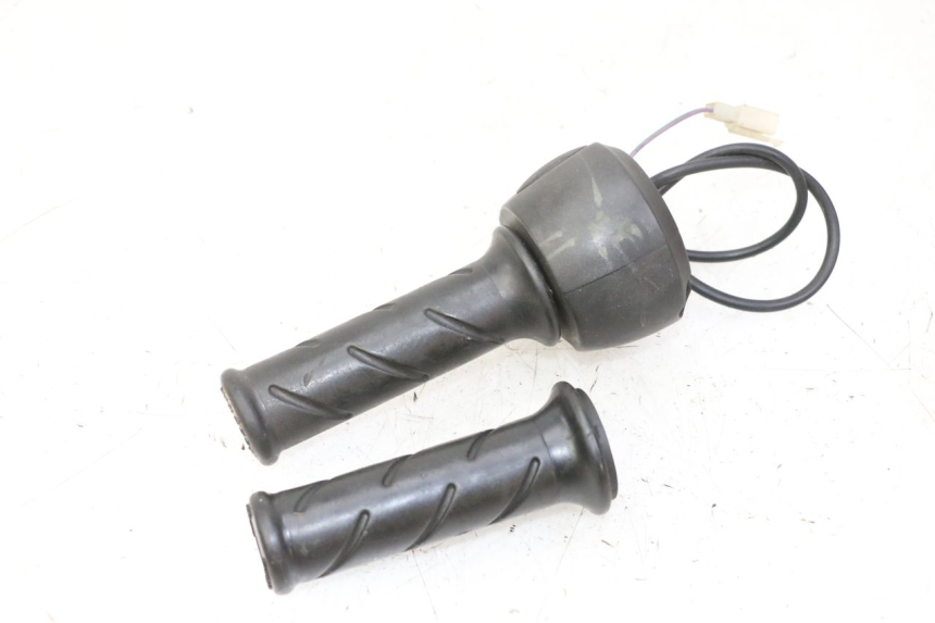 photo de COMMODO DROIT PEUGEOT ELYSTAR 50 (2002 - 2014)