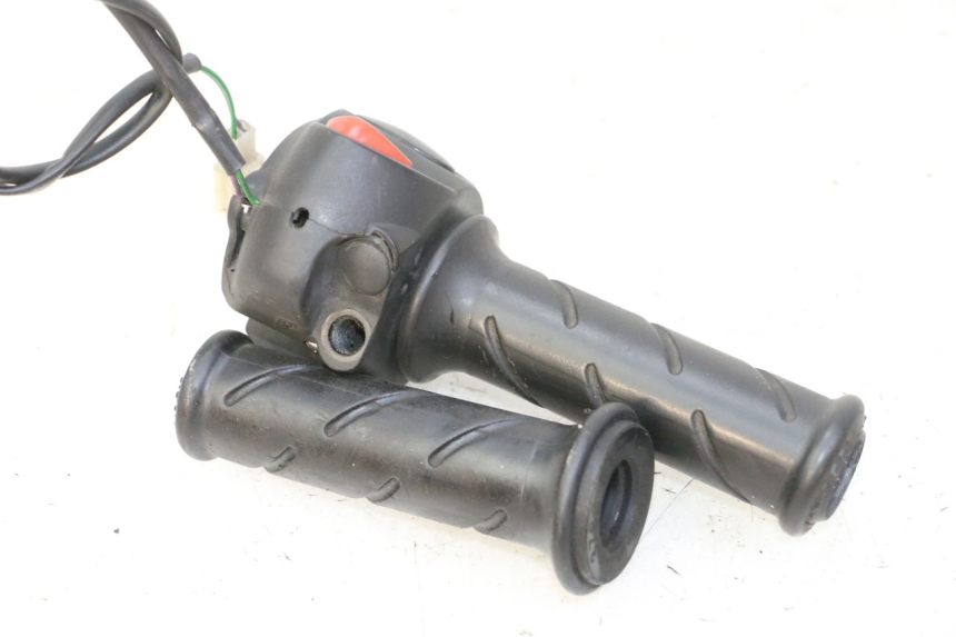 photo de COMMODO DROIT PEUGEOT ELYSTAR 50 (2002 - 2014)