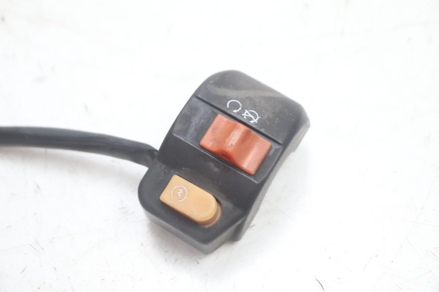 photo de COMMODO DROIT JM MOTORS EVOLIS 4T 50 (2018 - 2022) - Détail de la pièce