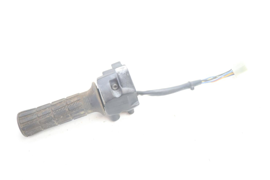 photo de COMMODO DROIT MBK EVOLIS 80 (1993 - 1999) - Autre angle de vue