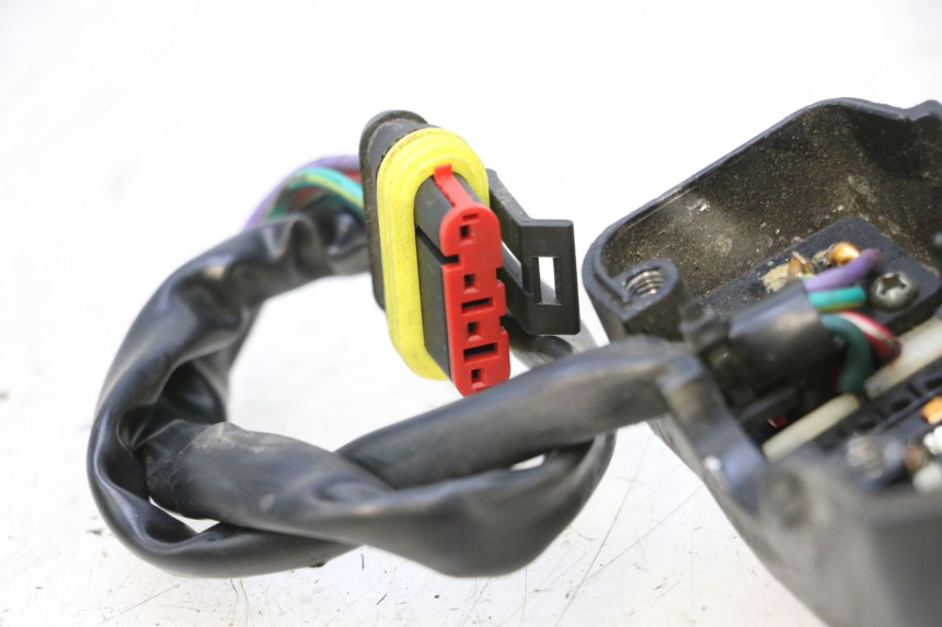 photo de COMMODO DROIT KEEWAY F-ACT FACT EVO 50 (2020 - 2026) - Gros plan technique