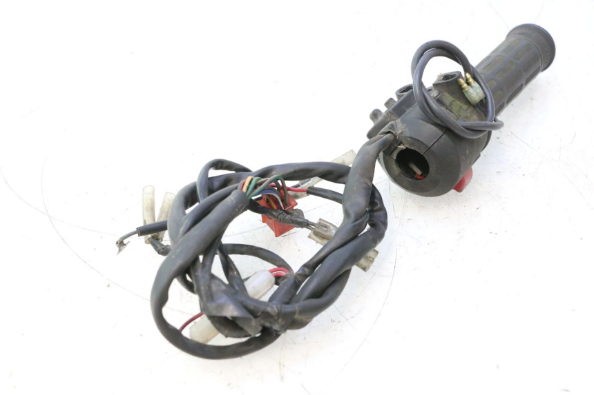 photo de COMMODO DROIT HONDA FJS SILVER WING SILVERWING 400 (2005 - 2008) - Zoom état d’usage