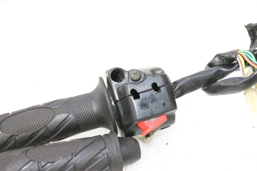 photo de COMMODO DROIT KEEWAY FOCUS 50 (2006 - 2009) - Autre angle de vue