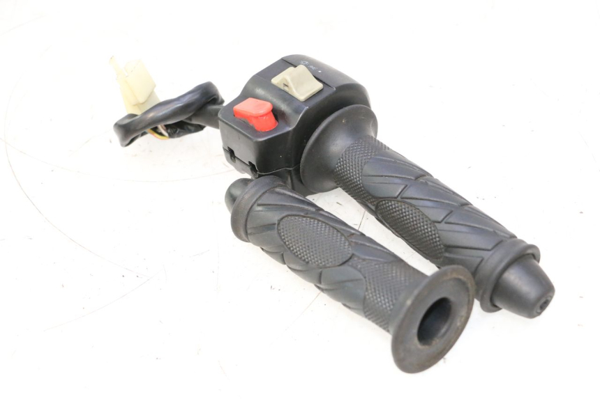 photo de COMMODO DROIT KEEWAY FOCUS 50 (2006 - 2009) - Gros plan technique