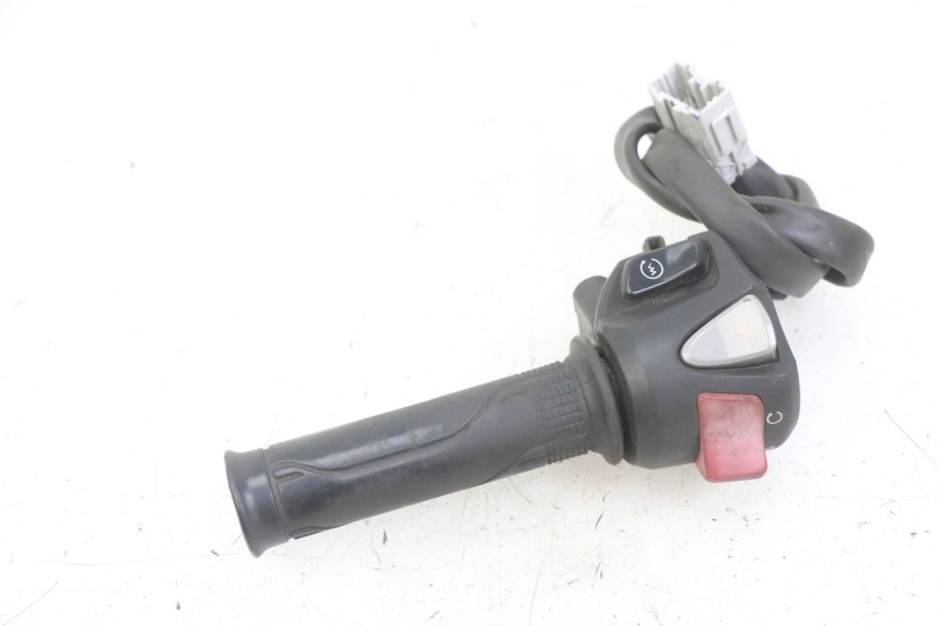 photo de COMMODO DROIT HONDA FORZA ABS 300 (2013 - 2019)