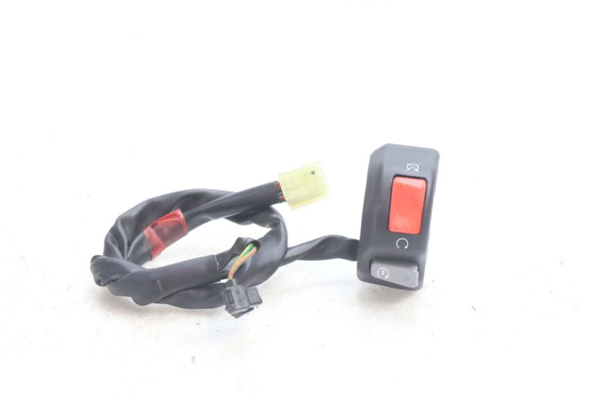 photo de COMMODO DROIT YAMAHA FZ8 800 (2010 - 2016) - Vue principale