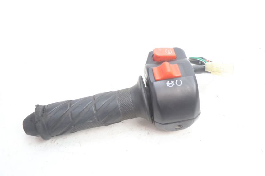 photo de COMMODO DROIT VASTRO GP 2T 50 (2013 - 2017) - Autre angle de vue