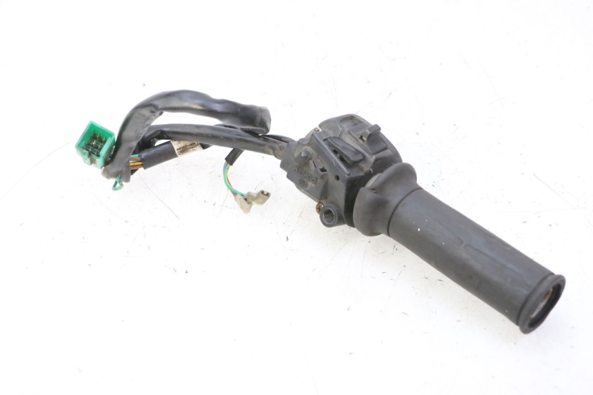 photo de COMMODO DROIT KYMCO GRAND DINK 125 (2008 - 2014)