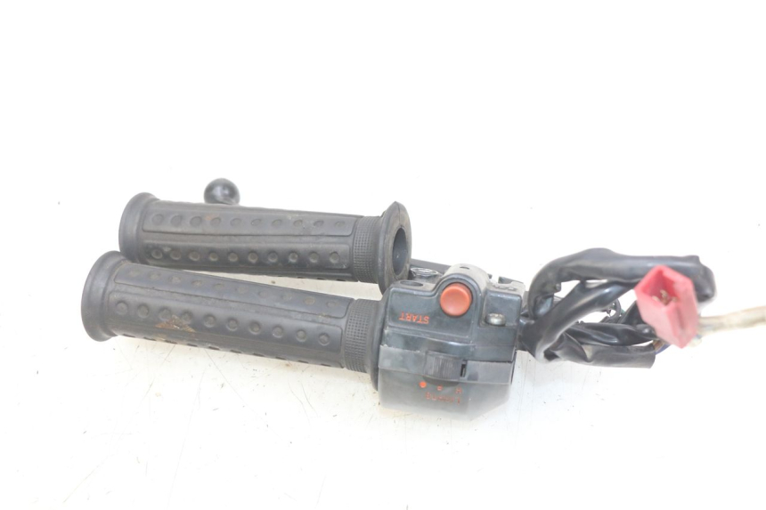 photo de COMMODO DROIT HONDA CM 125 (1983 - 2003)