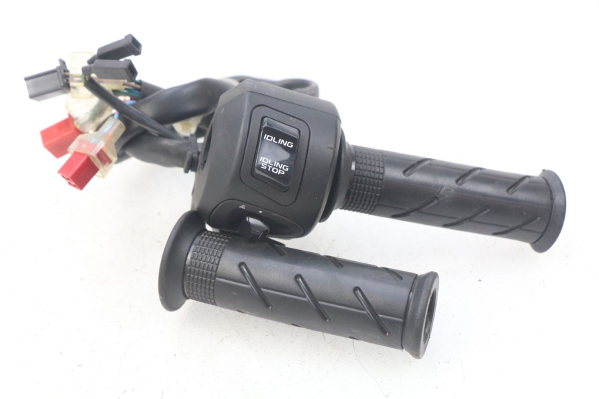 photo de COMMODO DROIT HONDA PCX (JF57/JF64) 125 (2014 - 2018)