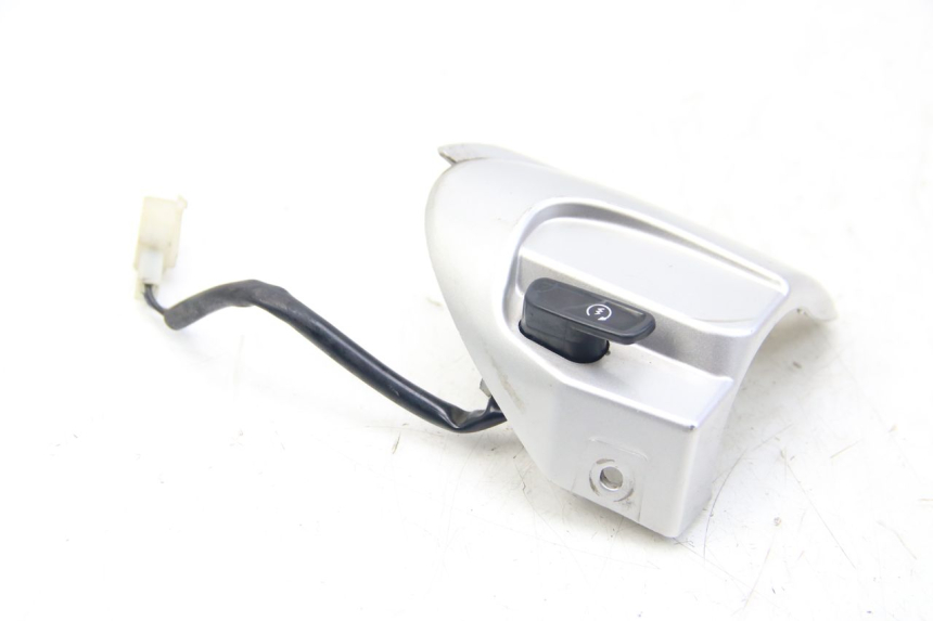 photo de COMMODO DROIT YAMAHA HW XENTER 125 (2011 - 2017) - Vue principale