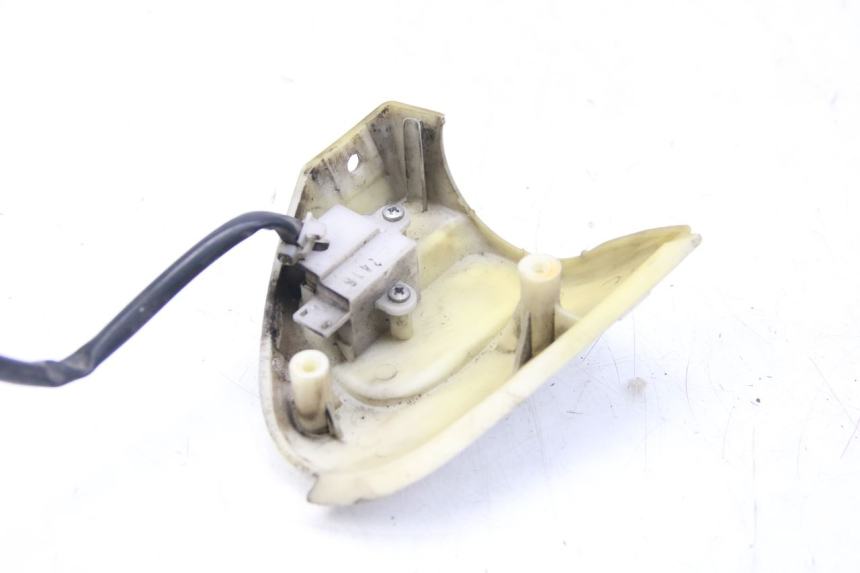 photo de COMMODO DROIT YAMAHA HW XENTER 125 (2011 - 2017) - Zoom état d’usage