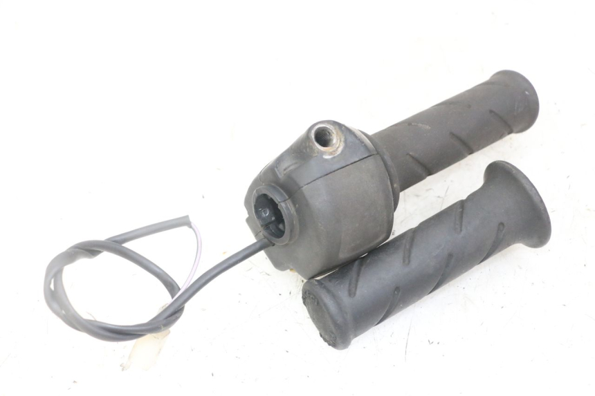 photo de COMMODO DROIT PEUGEOT JET FORCE CARBU 50 (2003 - 2016)