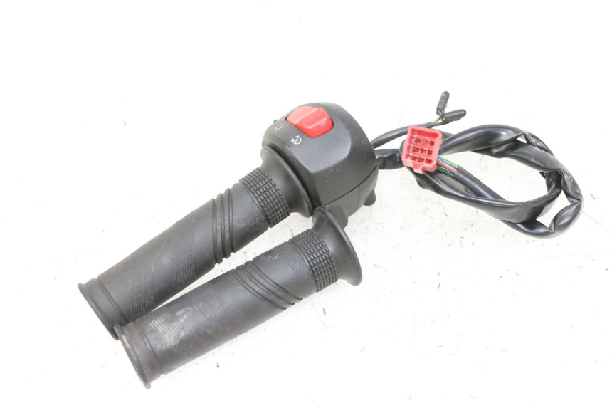 photo de COMMODO DROIT SYM JOYMAX 125 (2010 - 2017)