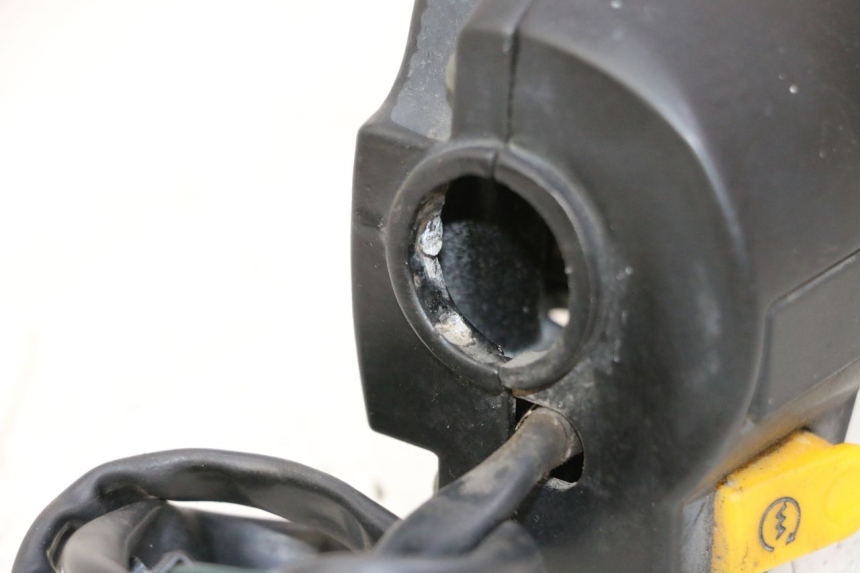 photo de COMMODO DROIT PEUGEOT KISBEE 2T 50 (2010 - 2017)