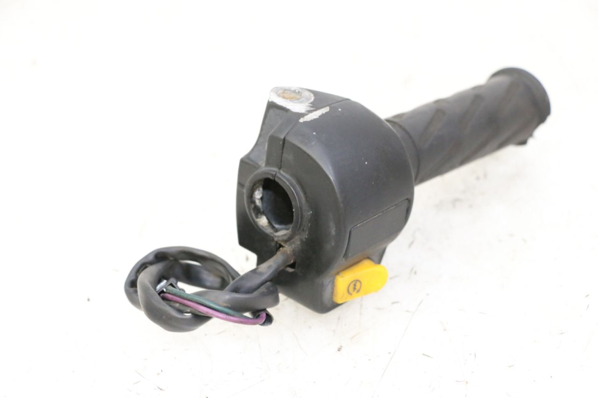photo de COMMODO DROIT PEUGEOT KISBEE 2T 50 (2010 - 2017)