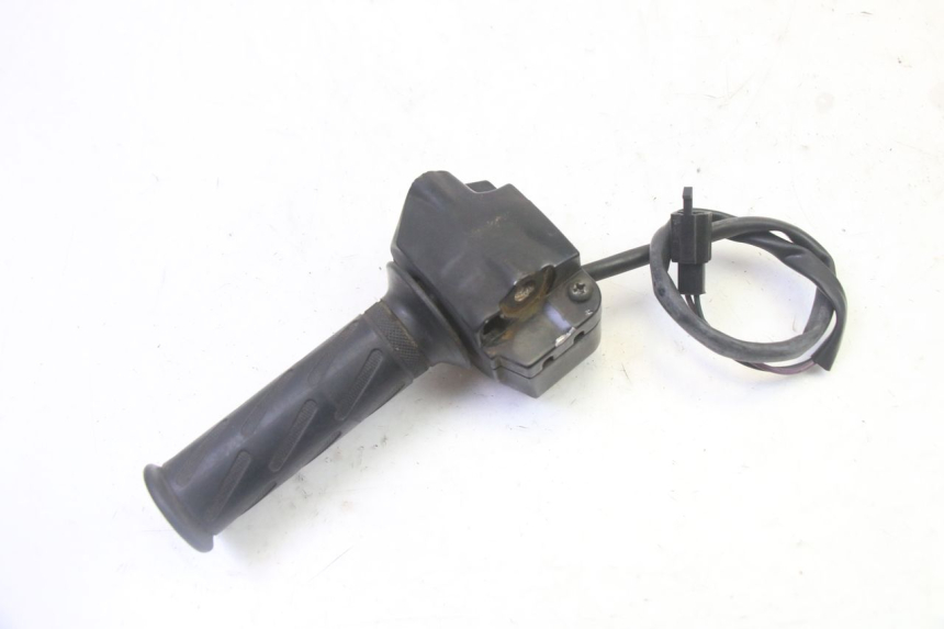 photo de COMMODO DROIT PEUGEOT KISBEE 2T 50 (2010 - 2017)