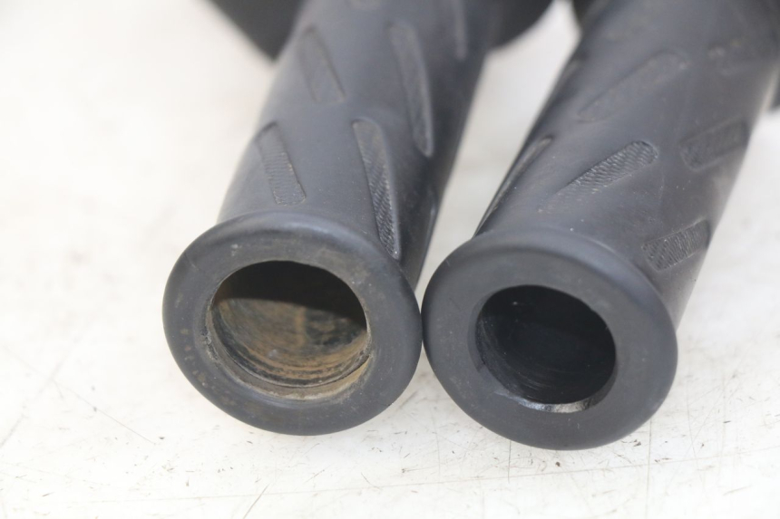 photo de COMMODO DROIT PEUGEOT KISBEE 4T 50 (2018 - 2022)