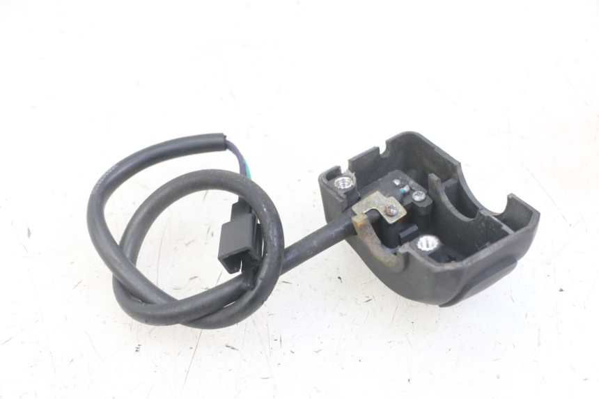 photo de COMMODO DROIT PEUGEOT KISBEE 4T 50 (2018 - 2022)
