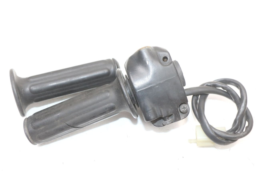 photo de COMMODO DROIT RENAULT KOURANOS 125 (2001 - 2004)