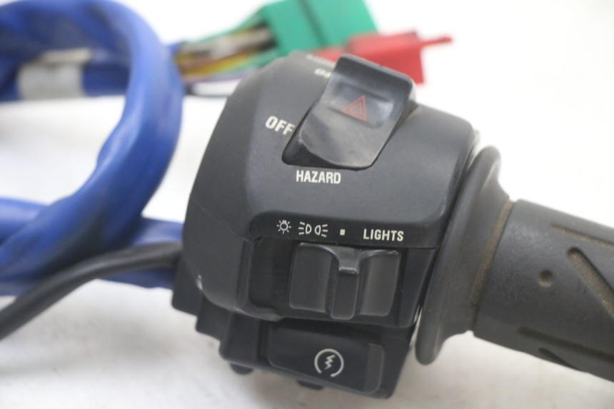 photo de COMMODO DROIT KYMCO GRAND DINK 125 (2008 - 2014)