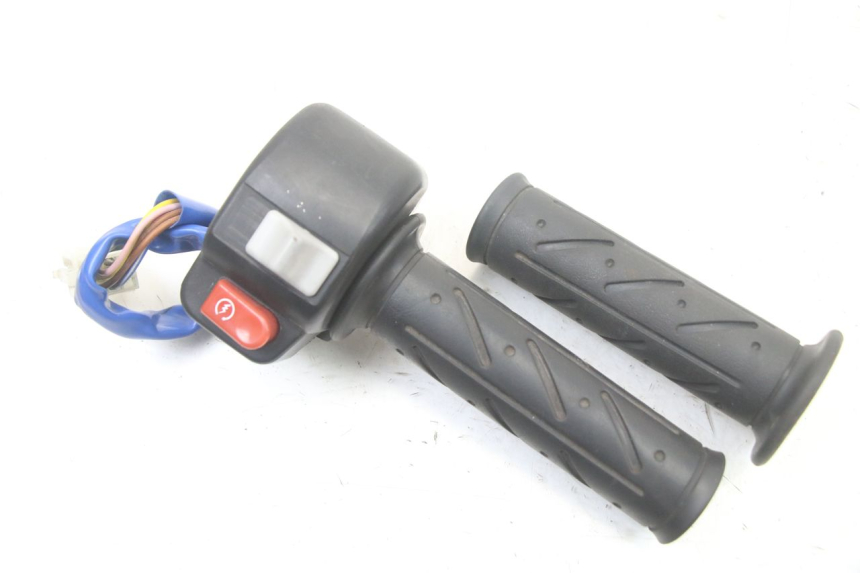 photo de COMMODO DROIT KYMCO PEOPLE S 125 (2000 - 2008)