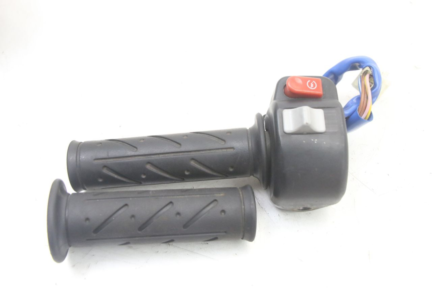 photo de COMMODO DROIT KYMCO PEOPLE S 125 (2000 - 2008)