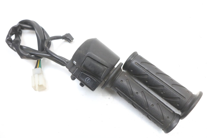 photo de COMMODO DROIT KYMCO SUPER 8 4T 50 (2021 - 2024)