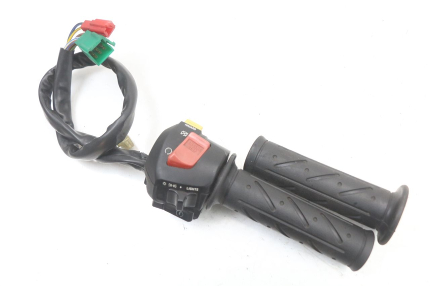 photo de COMMODO DROIT KYMCO XCITING 250 (2006 - 2009)