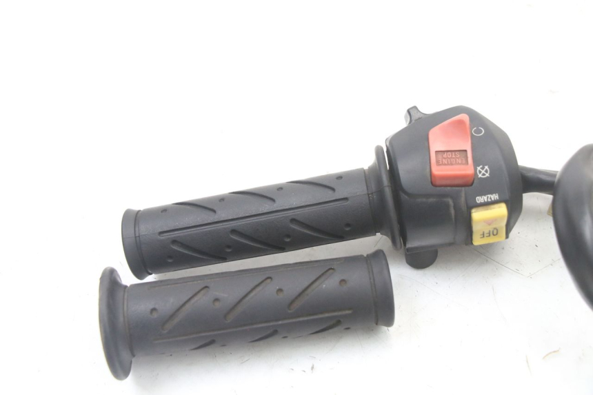photo de COMMODO DROIT KYMCO XCITING 500 (2007 - 2010)