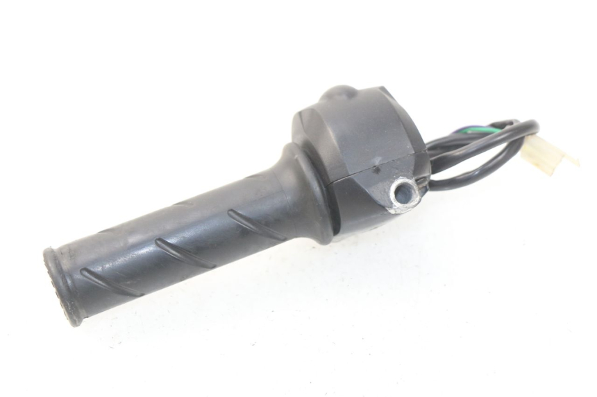 photo de COMMODO DROIT PEUGEOT LUDIX 50 (2008 - 2017)