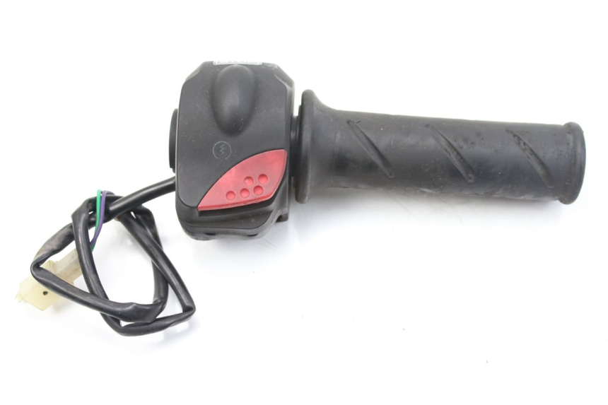 photo de COMMODO DROIT PEUGEOT LUDIX 50 (2008 - 2017)