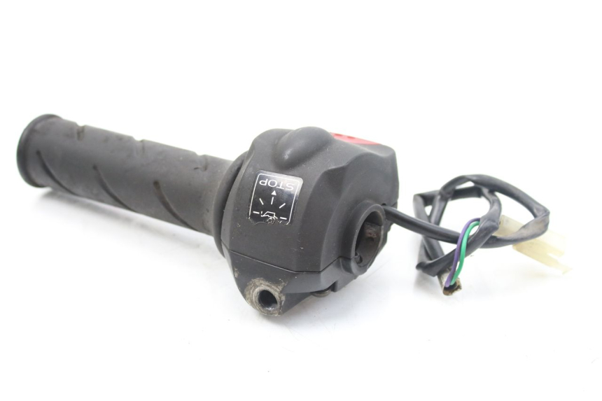 photo de COMMODO DROIT PEUGEOT LUDIX 50 (2008 - 2017)