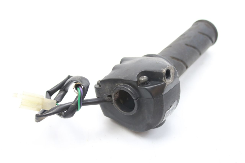 photo de COMMODO DROIT PEUGEOT LUDIX 50 (2008 - 2017)