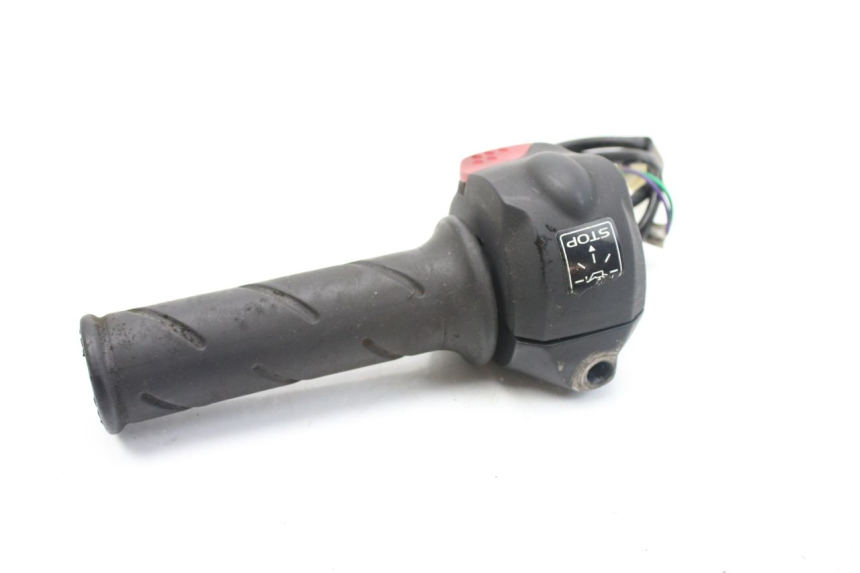 photo de COMMODO DROIT PEUGEOT LUDIX 50 (2008 - 2017)